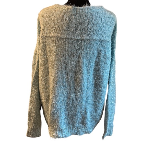 Jennifer Lopez gilded glamour sweater, pale blue with silver threads, size Med - Picture 4 of 9
